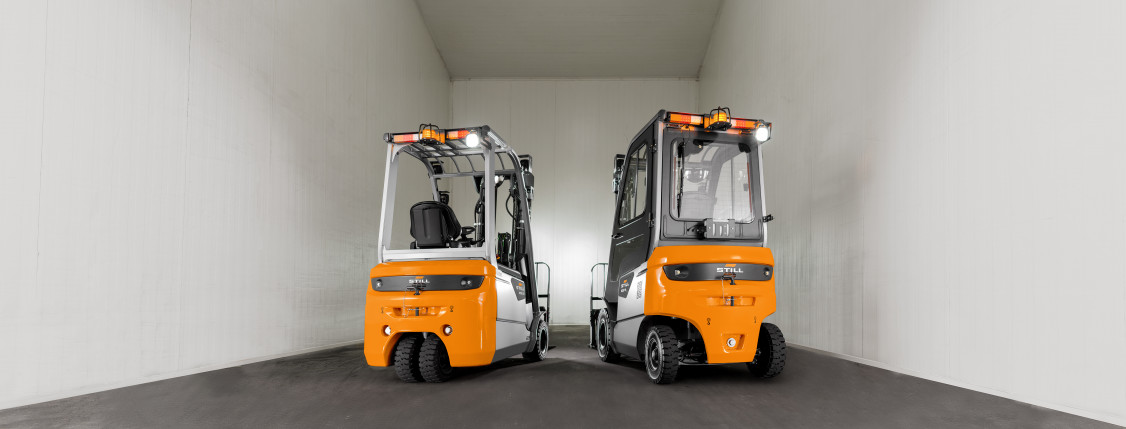 Die kompakten Drei- und Vierradstapler der neuen RCE 15-20 Reihe begeistern mit ihrer Wendigkeit, einem intuitiven Bedienkonzept, robuster, wartungsarmer Bauweise und einem hohen Sicherheits- und Servicestandard. - © STILL GmbH Die kompakten Drei- und Vierradstapler der neuen RCE 15-20 Reihe begeistern mit ihrer Wendigkeit, einem intuitiven Bedienkonzept, robuster, wartungsarmer Bauweise und einem hohen Sicherheits- und Servicestandard. - © STILL GmbH