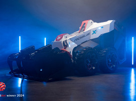 Bobcat-2024_Red-Dot_Creative-Images_2400x1600-1