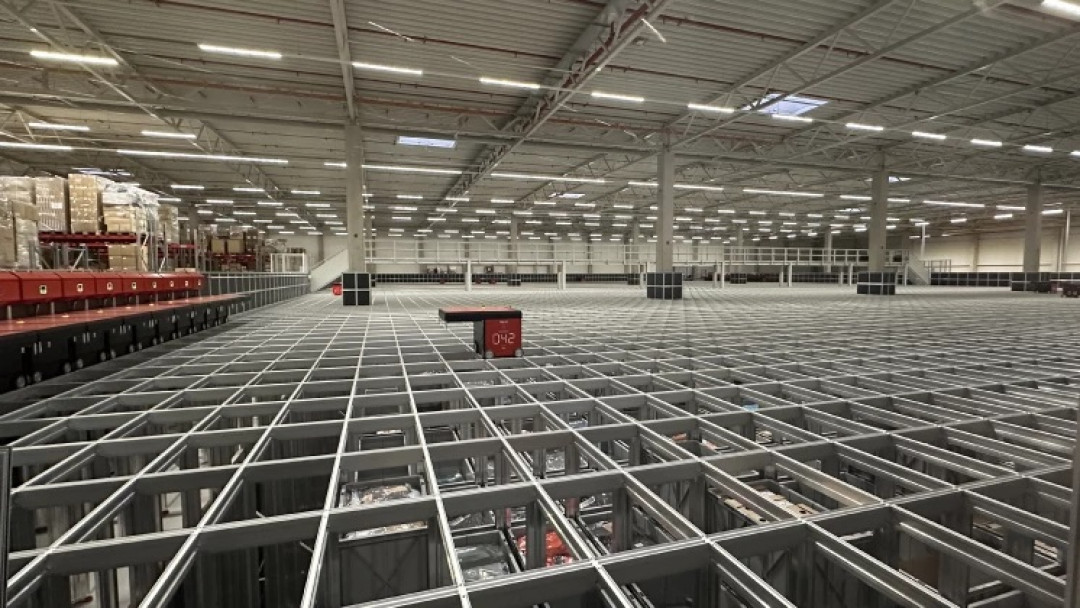 Die R5+- Roboter - Bild: AM Logistics Solutions Die R5+- Roboter - Bild: AM Logistics Solutions